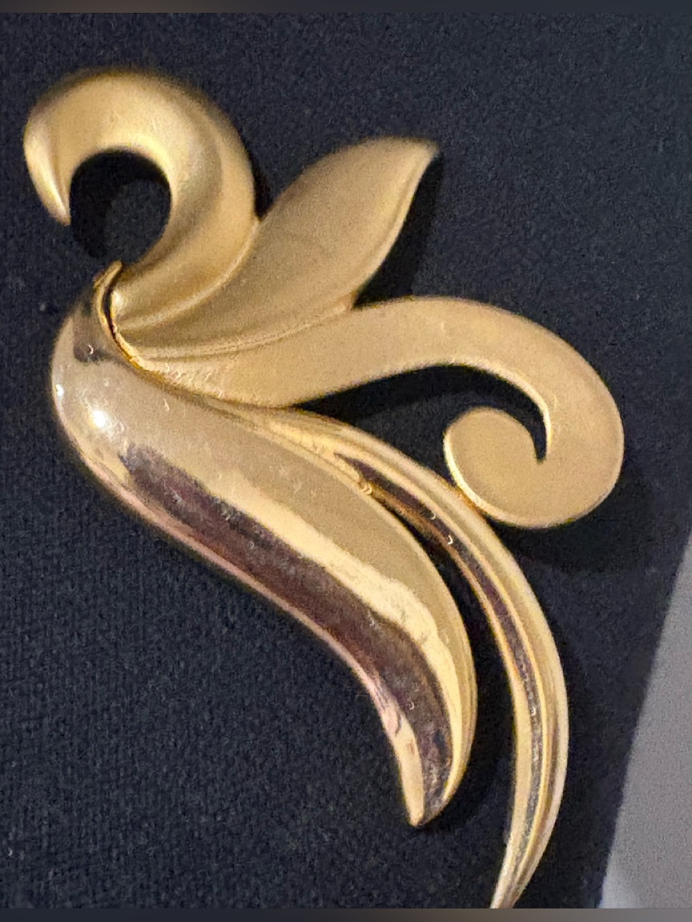 Gold-tone Abstract Leaf Brooch - Women Jewelry
